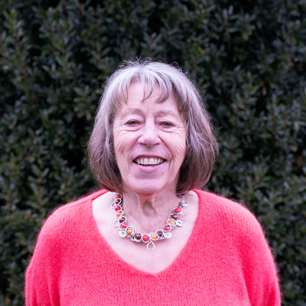 18. Isabelle DINVAUT